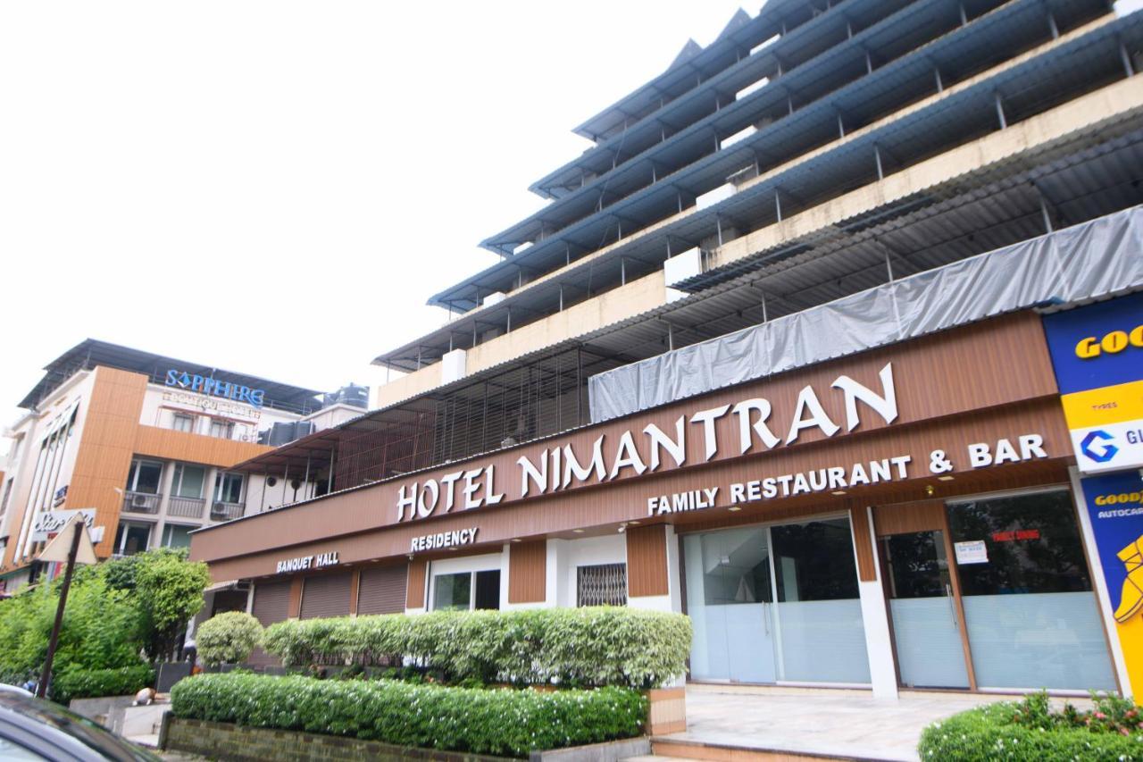 Nimantran Hotel Navi Mumbai Buitenkant foto