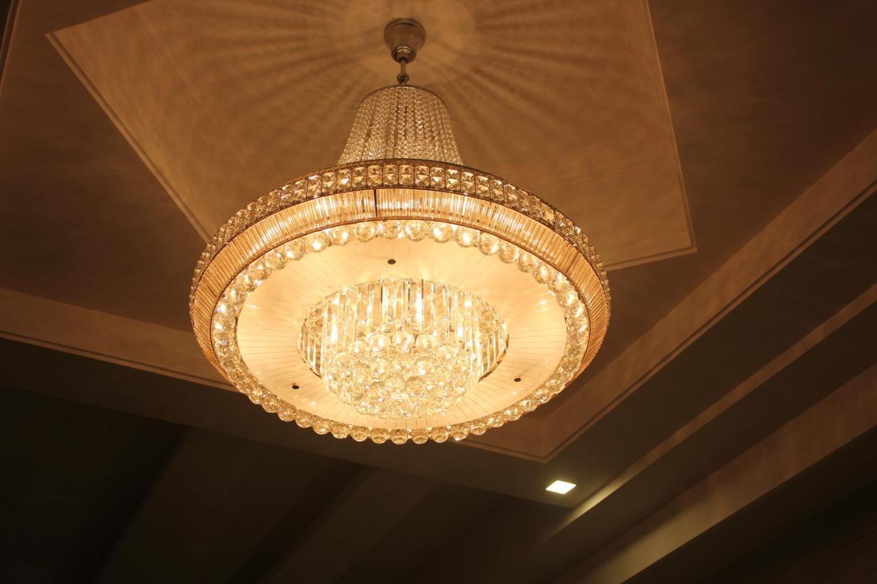 Nimantran Hotel Navi Mumbai Buitenkant foto